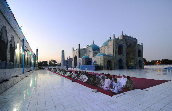 Men praying during Ramadan. Photo Credit: en.wikipedia.org/wiki/Ramadan