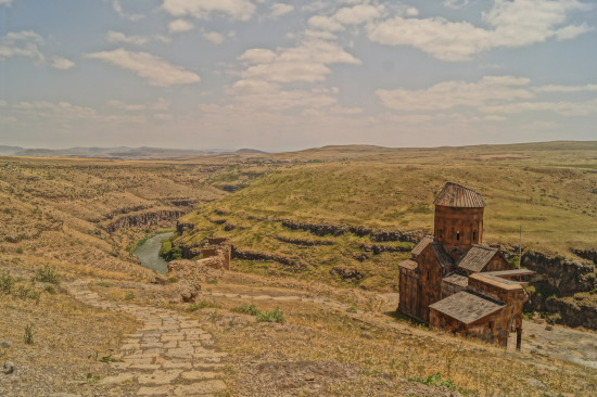 The Aras river running alongside the eastern edge of Ani, forming the border between Turkey and Armenia.